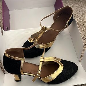 Roaring twenties shoes.
